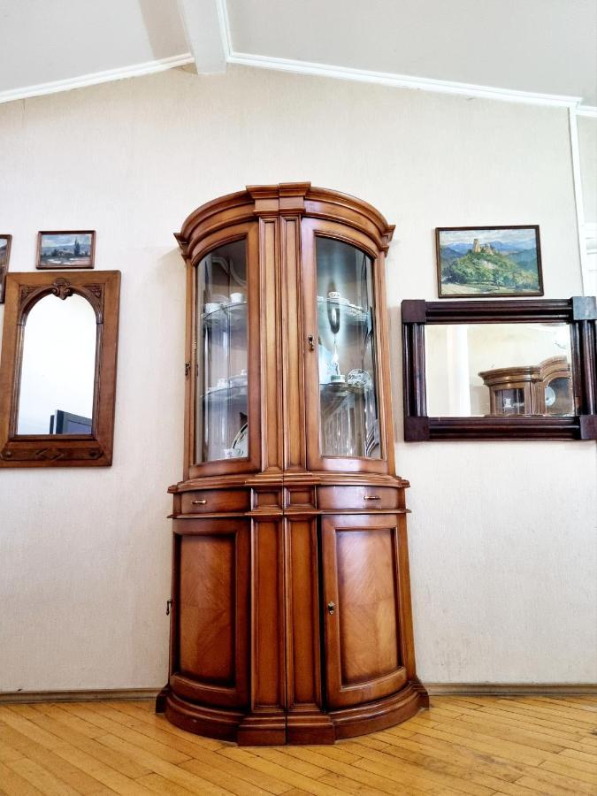 Polonia Tbilisi House Hotel ภายนอก รูปภาพ
