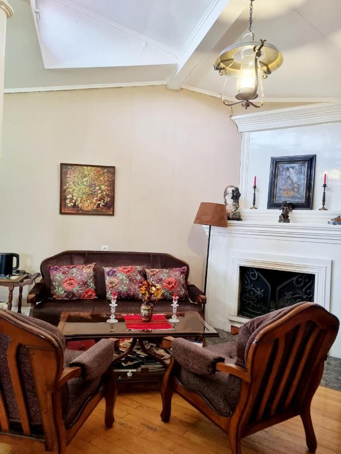 Polonia Tbilisi House Hotel ภายนอก รูปภาพ