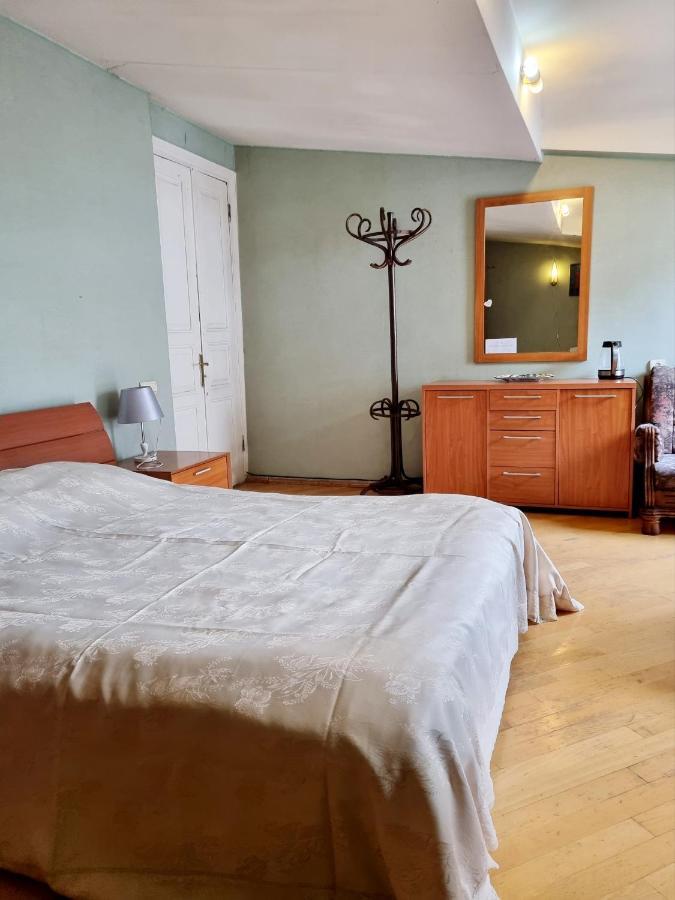 Polonia Tbilisi House Hotel ภายนอก รูปภาพ
