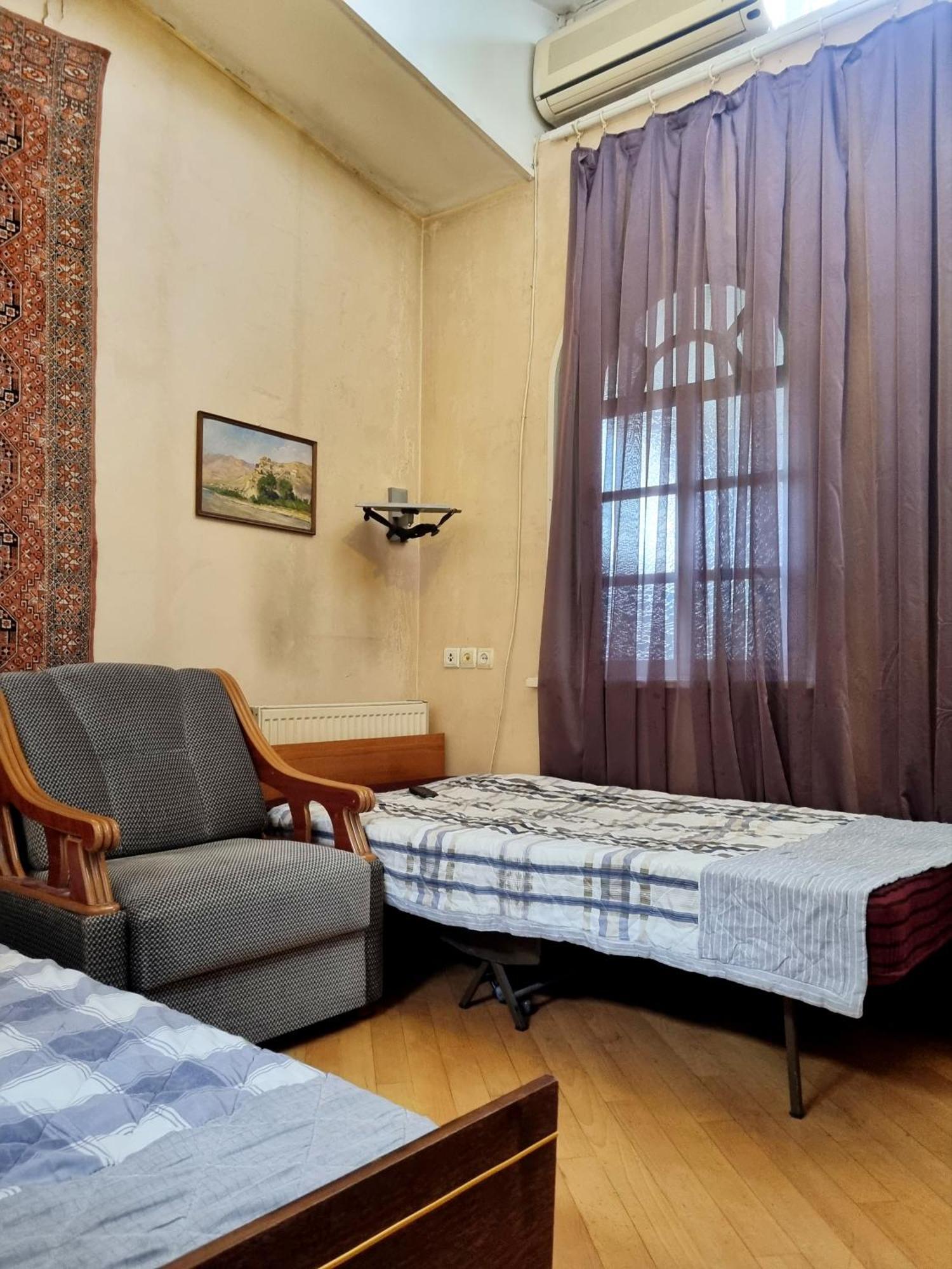 Polonia Tbilisi House Hotel ภายนอก รูปภาพ